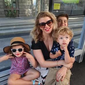 Meet your Posher, Carly